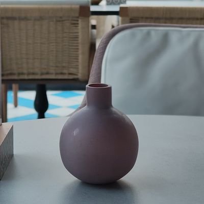 لم أطلب منك ان تجعلني سعيداً ، ولكن لا تفسد لي سعادتي .