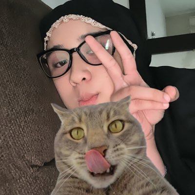 bellaefrina's profile picture. 