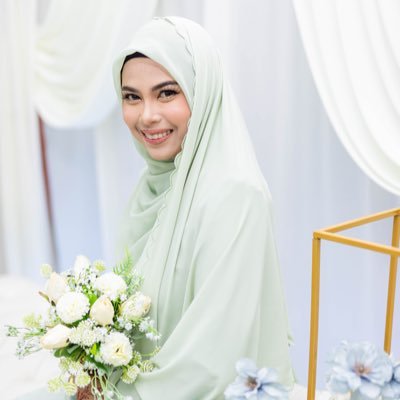 fatihahrohizan_'s profile picture. Do whats make you happy ✨