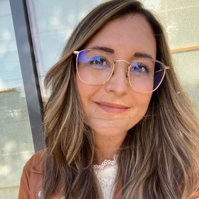 She/her. Frontend developer, cat mom to Zach Morris + Zelda, and globe-wanderer. 👩🏻💻🐈🐈