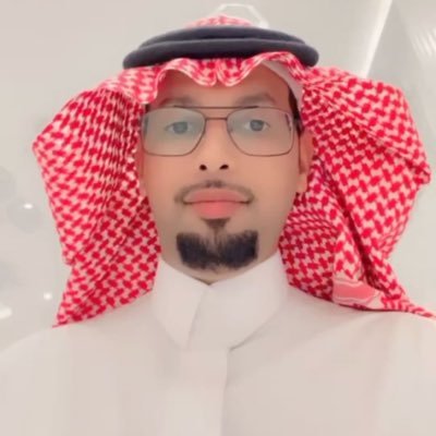 بسيط لا تغرني شهره أو مال أو منصب ديني وقيادتي ووطني خط أحمر🇸🇦💚