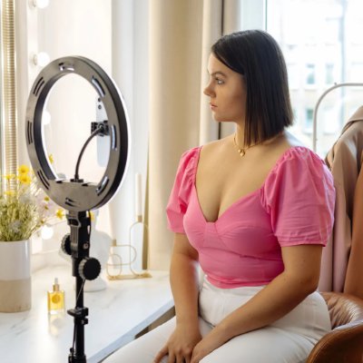 maryflores198's profile picture. I am a digital marketing and social media marketing specialist.Tweet about Marketing, Content Planning and Lead Generation.