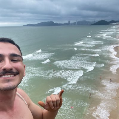 A responsabilidade de tocar o seu pandeiro é a responsabilidade de você manter-se inteiro