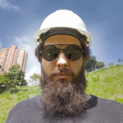 Ingeniero Civil, Candidato a Doctor en Ingeniería. Investigador y Docente Universitario.