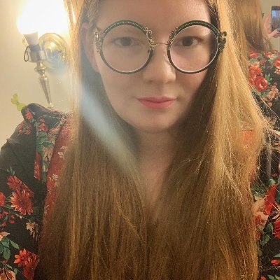 Hi, my name is Kristin and I'm an artist. Please support my small business. My etsy shop link is https://t.co/R92eH3Sd3v