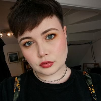 LizzieKemball's profile picture. Writer | Bibliophile | 27 |

(detangling myself from this app)