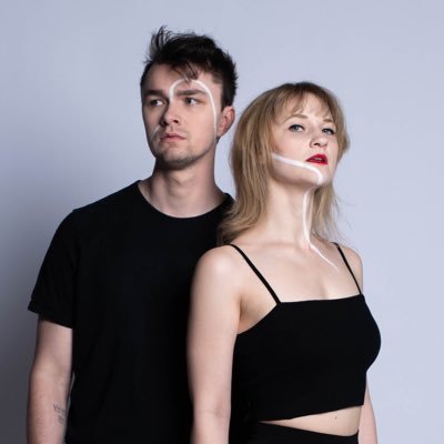 We are Amelie & Jon, a married pop duo that were in a long-distance relationship & now make music together! 🎶 https://t.co/ih99enLDu2