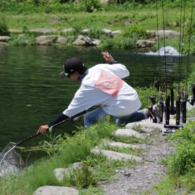 釣りとインテリア好きアラサー🛋 2022年5月に栃木⇨兵庫へ引越し✈️ 関西の管釣り🎣によく出没します🐟ラーメン好き🍜ノースフェイスと黄色いカウンターの人(ﾟωﾟ)