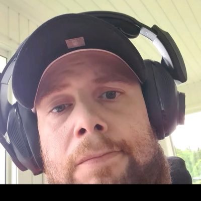 MHvitt's profile picture. A guy in a wheelchair from Sweden who likes tech stuff, pc gaming and cars..🇸🇪