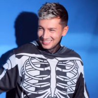 Tyler Joseph saves my life ⊬(@QuocDuyclique21) 's Twitter Profile Photo