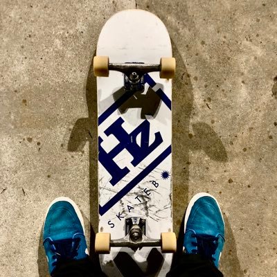 #AllDayIDreamAboutSkateboarding 🤖👨🏻‍🔧👟🎮📷📱💻🛹⚽⛰️🕌🕋