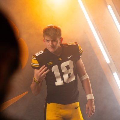 Iowa Hawkeye Football - Kicker - 26'