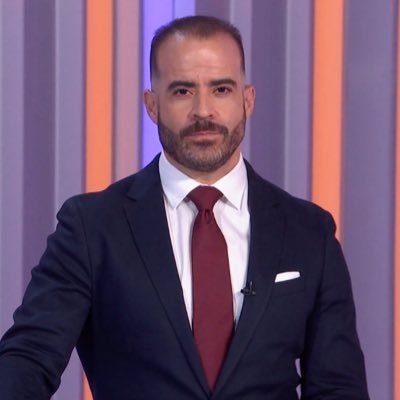 Periodista 🇻🇪🇺🇸 🗞 News Producer en @TelemundoNews. 🏆3X EMMY Award winner journalist. Los hechos están por encima de la ficción.