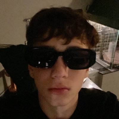 guclaranjeira's profile picture. 