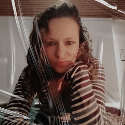 alegnagrafikat's profile picture. Artista Visual
Comunicadora Visual
Diseñadora Gráfica Textil
Diseño publicitario 
Pirografia y Pintura