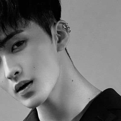 bestychen's profile picture. — hot people stan exo, nct, svt, and others wahaha.