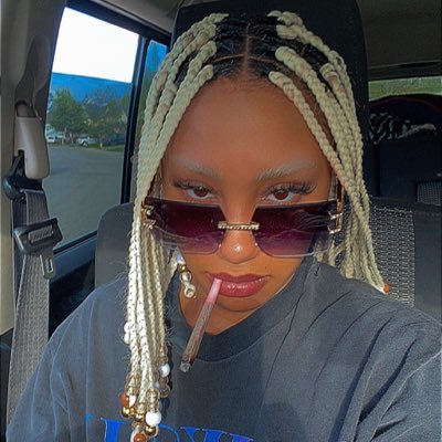 suck my dick white america | 🌈 | Afro-Indigenous 🤎| she/they | ♓️ | #blacklivesmatter #MMIW alt: @ndgnspisces