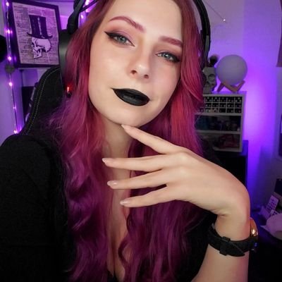 Game Content Creator/Streamer |
Skincare Enthusiast |
Horror/Skull Lover |
Viper impressionist |

https://t.co/98dFWnYE2a