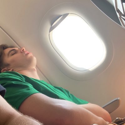 bigbiteybox's profile picture. 999