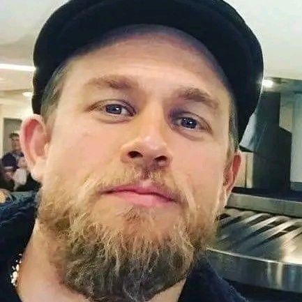 I'm Charlie Hunnam, i always love my true Fan 💕❤️❤️❤️❤️❤️❤️