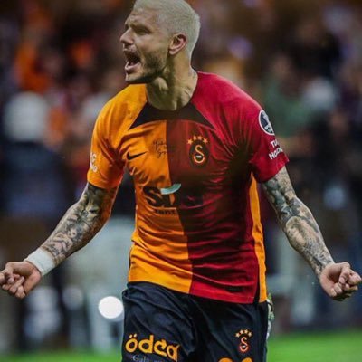 💛❤️ Türübün aslanı Evli mutlu çocuklu Koç burcu Ümraniye Galatasaray bir aşk hikayesi değildir, Galatasaray aşktır; gerisi hikayedir! Takip’e takip dm yok!