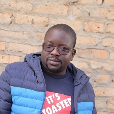 lawyer, #ThisFlag supporter, #TeamUnited, beer drinker, baba va Marlon na Maka.