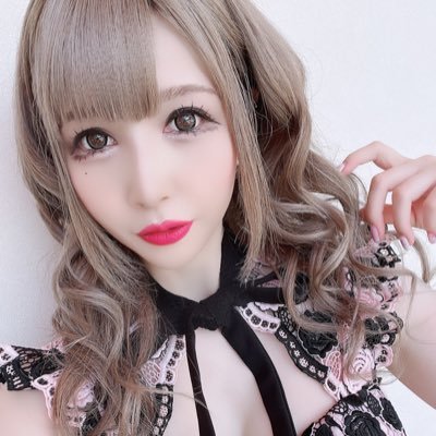 littlewhite_suu Profile Picture
