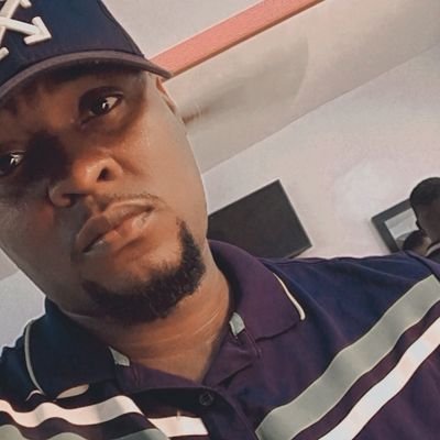 Jexzyj's profile picture. Life isn't what we take it to be... Its all about Episodes with different seasons🖋🖋🖋
⚽MUFC Fan⚽...! Movie Lover! Soon to be a Football coach🏅🏆🥇