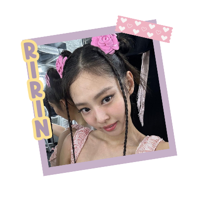 Beaming under a thousand 𝘀𝘁𝗮𝗿𝘀 but shining even brighter! 🌟 her smile feels like the taste of cherries, sweetest! 💭 none cuter than 𝗷𝗲𝗻𝗻𝗶𝗲! 🧸