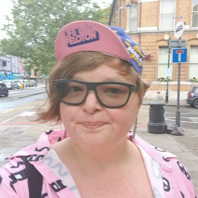 Music, cycling, London & queer biz. 
Mostly a she, sometimes a he or a they

https://t.co/VHj03U4WPi