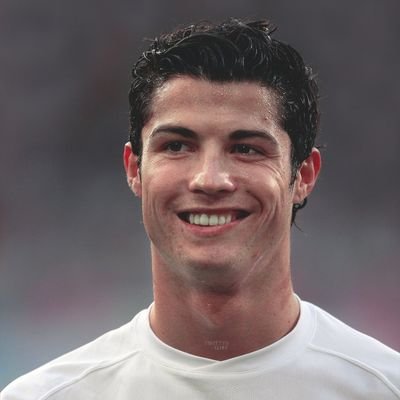 Cristiano Ronaldo 🐐🇵🇹

Manchester United 

Real Madrid