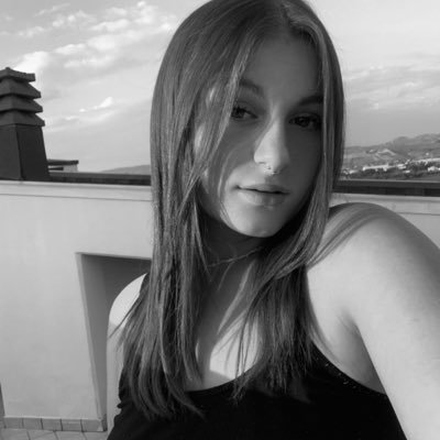 sono in depressione dal 22-07-23 non guardatemi non chiamatemi e non parlatemi