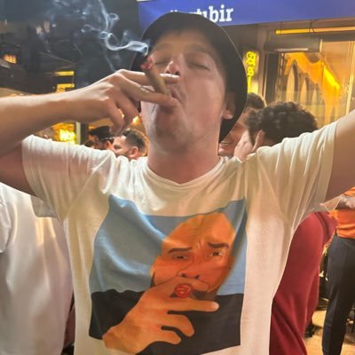 t_sells8's profile picture. 