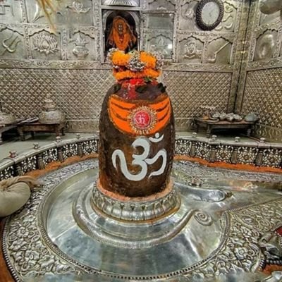 हां मैं ब्राह्मण हूं, शिव परशुराम का चेला हूं। #RSS #BJP समर्थक,(ब्राह्मण) 
 100% FB💯💕❤️🚩🚩