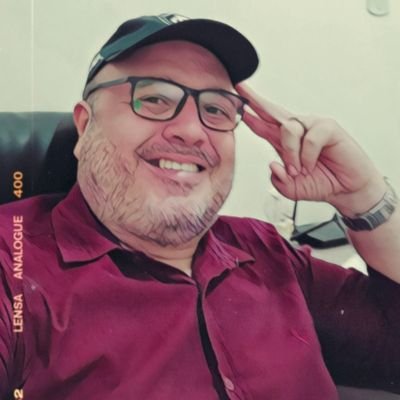 Administro de dia 🧾, escrevo à noite 🖋️ e rezo no intervalo 🙏.📍Parintins/AM |
Cultura, Caos e Controle - Com afeto e um café bem forte ☕💥
