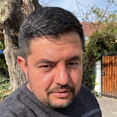 claudioAVP's profile picture. soy azul de toda la vida, Constructor Civil de profesión, de derecha