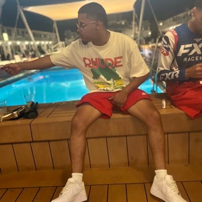 BossDonJT's profile picture. Artist | 26 | Bossdonjt@gmail.com |