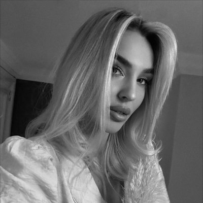 Shareholder at Bascai beauty salon in Los Angeles, California