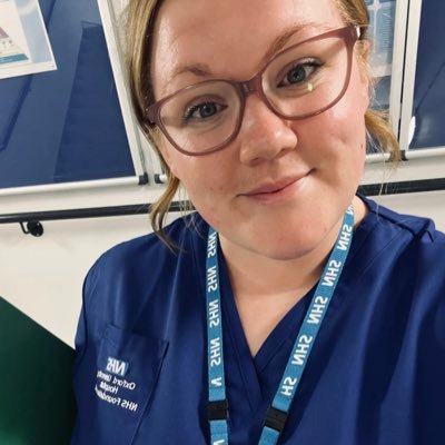Registered Critical Care Nurse 👩🏼‍⚕️ @OUHospitals 🏥 HCA ➡️ TNA ➡️ RNA ➡️ STN ➡️ RN 🎓All views are my own ✨