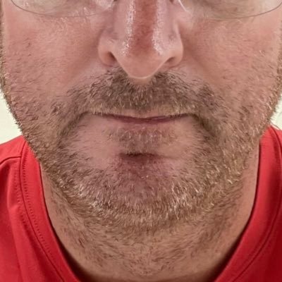 Mature Married Bi Male- Into Hairy Mature Masculine Men! Totally Discreet! Snapchat- Hikecedar