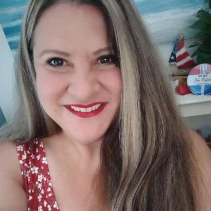 Passion, ❤️, and joy = spice of my life.
Philanthropy warrior.
Twitter is filled with opinions...these are mine. (She/her/hers)
Give people light.