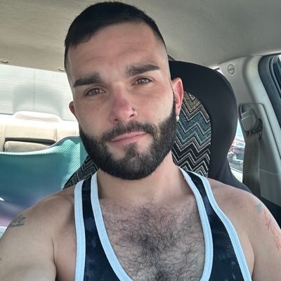 Gay, single dad, 🐼, I follow back.