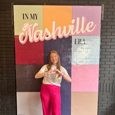 📍somewhere listening to Taylor Swift 🌸 Nashville Eras Tour 5/7 💘 You are what you love ✨ rep tour Nashville 🖤 TN x 1