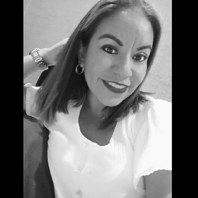tunytunita's profile picture. Siempre intensa para querer, amante de la vida, el amor, la pasion  y siempre un buen libro, café o vino, serán amigos de un alma nómada como la mía.