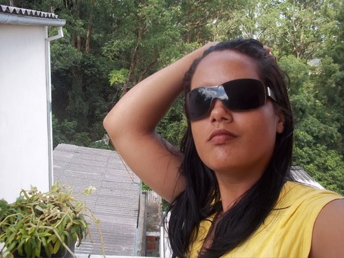 Sou Alegre, carismática,brincalhona e Felizzzzz !