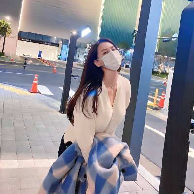 Emery579870's profile picture. The first five days after the weekend are always the hardest.🥀
