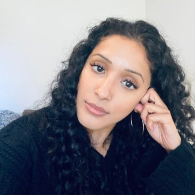 Neena_Abraham's profile picture. Eternal Optimist. Writer.