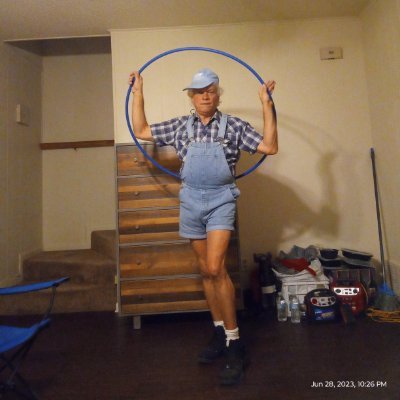 FluffyNJ's profile picture. A forward thinking accountant and professional driver.