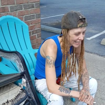 MuSicIsLeyefe's profile picture. Not ur average thinker. vlog life. positive vibes, nature, music, country life. snap kyngsolo1