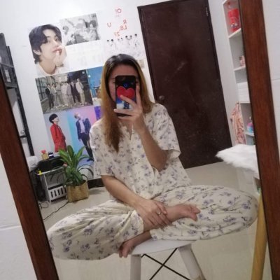 rosecoloredbey's profile picture. Neo got my back (pain) 🗣